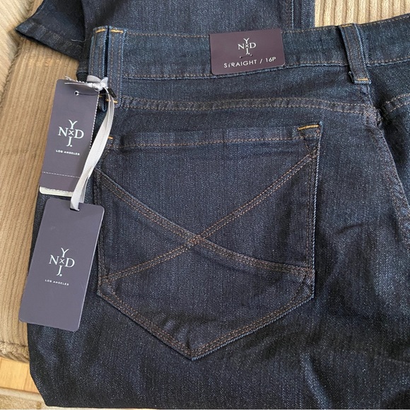 NYDJ Not Your Daughters Jeans Dark Wash Straight leg Size 16P - NWT - ๐บ๐ธ๐บ๐ธ - Picture 8 of 12